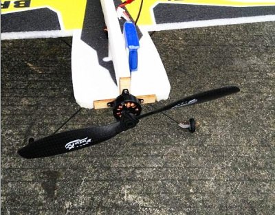 Kolfiberpropeller 9x4,5E